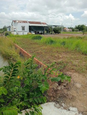 chính chủ định cư nước ngoài gửi bán lô đất cần đước long an