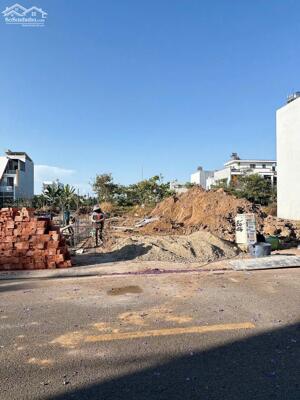 CHÍNH CHỦ BÁN ĐẤT QL 1A, P.4, TP. TÂN AN, 100M2, SHR, 1T2