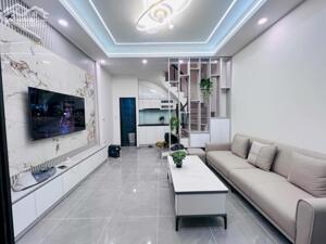 BÁN NHÀ HỒ TÙNG MẬU CẦU GIẤY GẦN PHỐ NGÕ NÔNG NHÀ ĐẸP FULL NỘI THẤT 5 TẦNG 7,5 TỶ