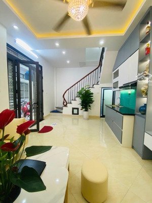 nhà đẹp trương định 27m, 4 tầng, ngõ nông 10m ra phố, chủ bán 5.7 tỷ