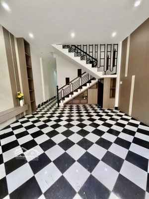 bán nhà 3 tầng đường nguyễn tất thành - 4pn - 125m2 - ngang 5m - view biển - giá chỉ 15 tỷ hơn