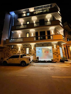 17,9 tỷ 2 mặt tiền siêu rẻ nhà 3 tầng cao đức lân, ngang 8m x 12m , nhà giá rẻ nhất khu vực