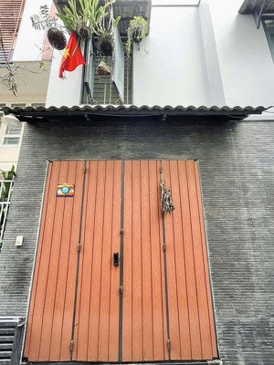 nhà có sổ đường 6.2m cao bá nhạ - q1. đang cho thuê 29 tr gần bệnh viện da liễu tp. hcm