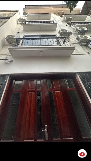 nhà 5 tầng, thang máy, kd nhỏ-, ô tô qua cửa. trung tâm tây hồ -gần hồ tây, 5 phút phố cổ.