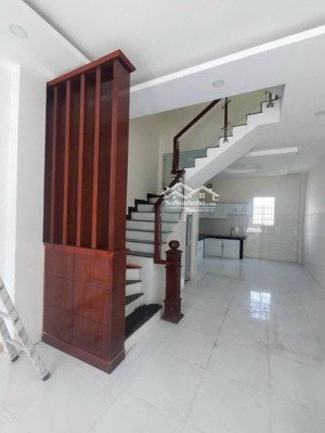 bán nhà 1t2l hẻm 200 đường bưng ông thoàn, kề khu samsung, phú hữu, q9, 58m²/ 5.9 tỷ tl