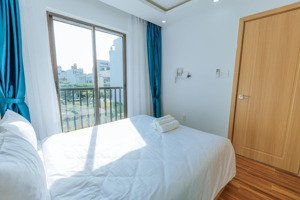 nhà mt an thượng 42- 5 tầng- 8 phòng- dt:70m2 (5x14)- giá: 17,x tỷ. view thoáng đậu ô tô thoải mái