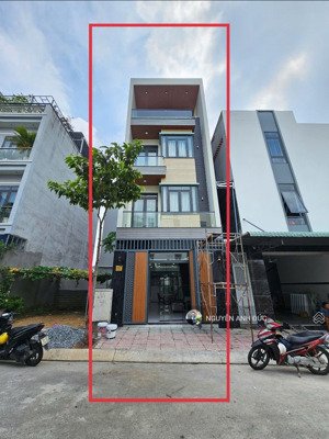 cực đẹp!!! nhà cực đẹp kdc phú hồng thịnh 8 - mẫu hiện đại. ngay ngã tư miếu ông cù. lh 