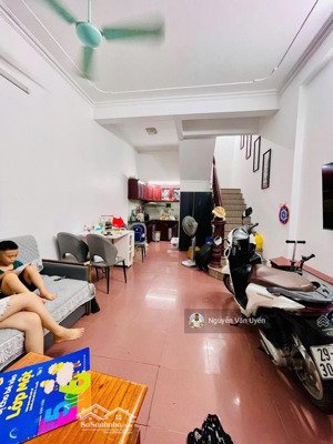 bán nhà hoàng hoa thám, ba đình, 35 m2 x 4 t x 6,9 tỷ, ngõ rộng, thoáng ,gần phố, nhà đẹp, ở ngay.