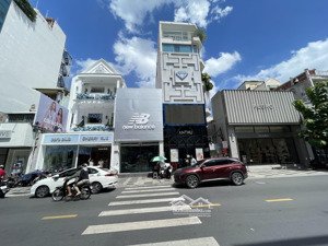 cho thuê mt nguyễn trãi q1 (dt: 5x20m 2 tầng trống suốt, giá 120tr) gần ngã sáu phù đổng