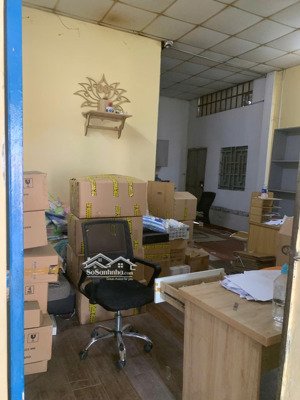 cho thuê xưởng 19tr/tháng 300m2 gần khu công nghệ cao,xe tải 6 tấn chạy thoải mái, đường 8m