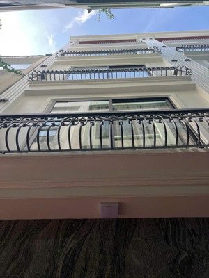 hoa hậu khương đình, 38m2, 6 tầng thang máy, gần ngã tư sở royal city, trước nhà thoáng sáng