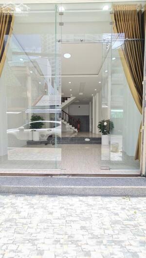 Bán nhà mặt tiền kinh doanh sát biển Nha Trang