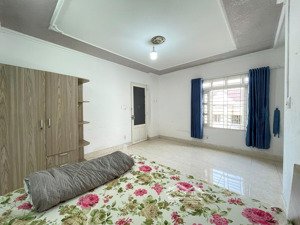 chính chủ cho thuê phòng full nội thất cửa sổ gần sân bay ga t3 giải phóng tân bình