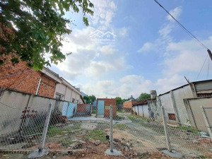 chính chủ cho thuê gấp đất 440m2 mt đlbd (15 triệu/tháng)