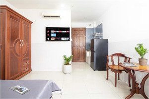 cho thuê phòng full nội thất ban công gần khu công nghệ cao, ufm, fpt