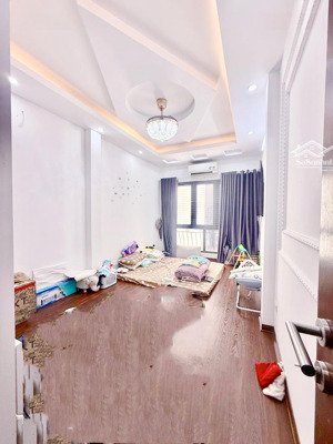 thanh nhàn - ba bước ra phố - ngõ thông kd - 50m2 - mặt tiền rộng