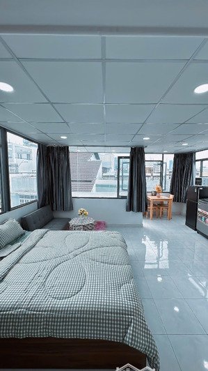 studio ban công rộng 35m2, 3 mặt full kính, điện biên phủ - gần hàng xanh