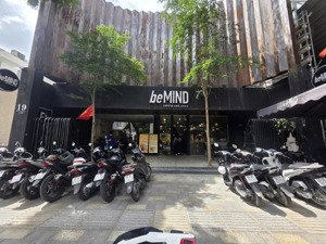 cho thuê nguyên căn mặt tiền 19 trần cao vân quận 1, gần ngã tư hai bà trưng và hồ con rùa