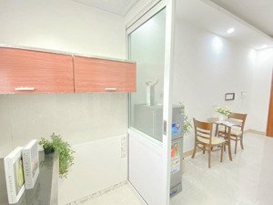phòng 30m2 full đồ tại nguyễn ngọc vũ 4tr7/tháng