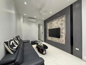 đẳng cấp! nhà mới koong, 7 tầng thang máy, nội thất luxury, gần phố, gần ô tô, ở sướng