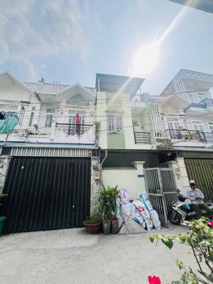 chủ cần bán gấp nhà 1 trệt 2 lầu hẻm ô tô - đường số 2 - p.tăng nhơn phú b - quận 9 - 50.5m2