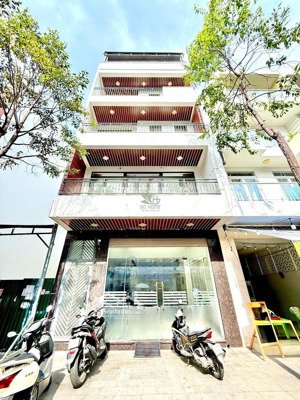 cho thuê nhà kinh doanh 9 phòng có thang máy mặt tiền khu vcn phước hải. giá 55 triệu/tháng