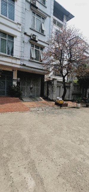 bán nhà đẹp 50m 5 tầng phân lô cán bộ bạch mai ô tô tránh gần chợ giá: 14 tỷ