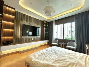 căn hộ luxury full nội thất - mới keng ngay cv làng hoa - nguyễn văn khối