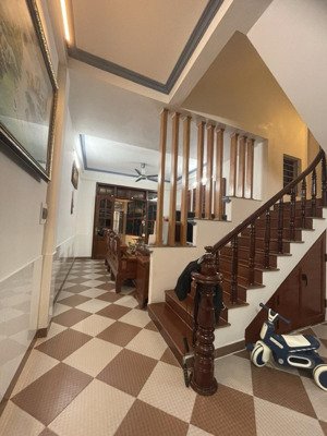 lô góc 3 thoáng, full nội thất cao cấp toàn gỗ quý - ô tô vào nhà. bán nhà nguyễn sơn 75m2 20.5 tỷ