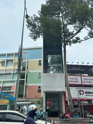 mặt tiền 3/2. dt: 4,27x23 cn 88,3m2. hầm + 8 tầng thang máy, giá 35 tỷ. hđt: 128 triệu/tháng