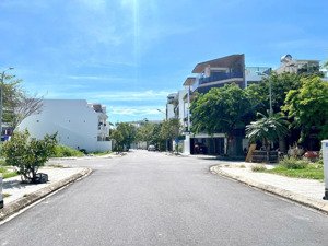 lô góc ngã tư đường t3 kđt an bình tân có sổ đỏ chỉ 10.8 tỷ/ lh 