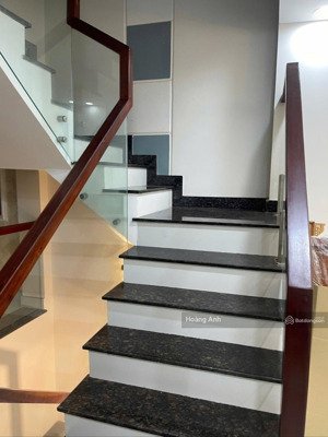 dương quảng hàm-hẻm xe tải 8m-5 tầng mới-nội thất cao cấp