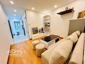 chính chủ cần bán tt hoàng ngọc phách 80m2 4,3 tỷ mặt phố 3 ngủ tiện kinh doanh