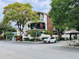 bán bt trung văn vinaconex 3, nam từ liêm. dt 162m2x4t. mt rộng, có hầm. giá 42 tỷ-lh 