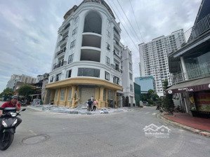 bán đất phân lô tứ hiệp dt 60,90,120,150m đường rộng vỉa hè hai bên. kinh doanh tốt. lh: 