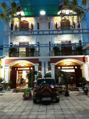 "bán 473m2 đất tặng biệt thự" chỉ 45tr/m2 ~ 1/2 giá khu vực - đường xe hơi - ql13 - hiệp bình phước