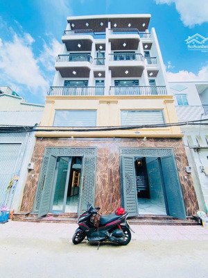 nhà mới đẹp 4 lầu hẻm xe tải. nhà đầy đủ nội thất cao cấp