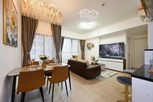 cần bán masteri thảo điền, quận 2 căn góc dt: 71m2, 2 pn bếp mở hướng đông nam, giá: 6.5 tỷ sổ hồng