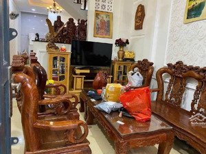 nhà đẹp diện tích khủng 60m2 ngay chợ đầu mối thủ đức chỉ 2.8tỷ