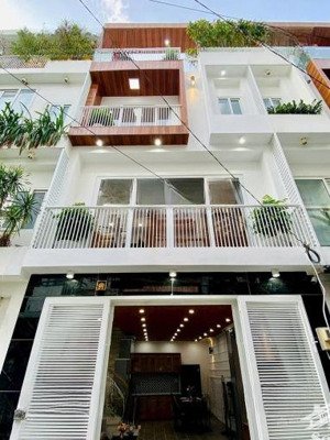 nhà ngộp bán rẻ huỳnh văn bánh p14 phú nhuận. 80,3m2 giá 3tỷ5 gần famimymart. đang cho thuê 26tr/th