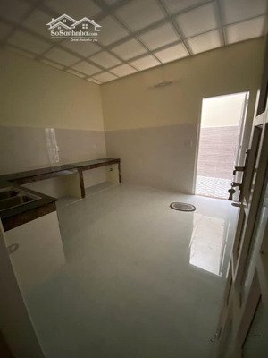 mặt tiền lê quốc trinh - tân phú, 4,05x18,25m nở hậu 4,1m, cấp 4, giá 9,5 tỷ tl