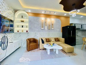 có sổ - bán chcc oriental plaza , tân phú . dt - 79m 2 phòng ngủ 2wc , giá 4 tỷ ( view mát )