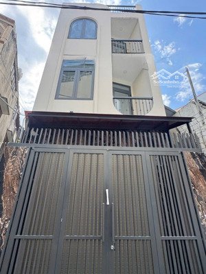 hạ giá bán gấp nhà võ duy ninh, bình thạnh. giá chỉ 3tỷ1/64,35m2 thông ra đường lớn nguyễn hữu cảnh