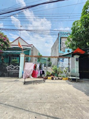 bán đất gần ngã tư chiêu liêu , cách đường cây da 50m , dt 97m2/ giá 3 tỉ tròn .sổ riêng chính chủ