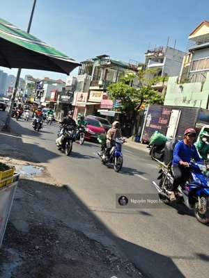 bán nhà mặt tiền xô viết nghệ tĩnh, bình thạnh. ngang 5.5m/nở hậu 6.4m x dài 16.5m kinh doanh tốt..