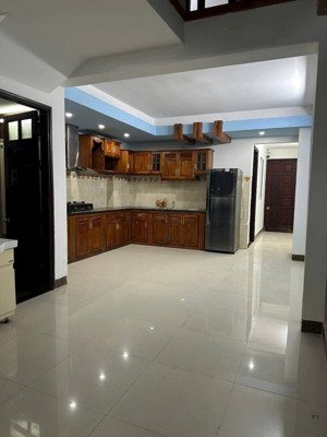 nhà 3 tầng mặt tiền hồ tùng mậu thông biển nhà đẹp. lh đức sơn