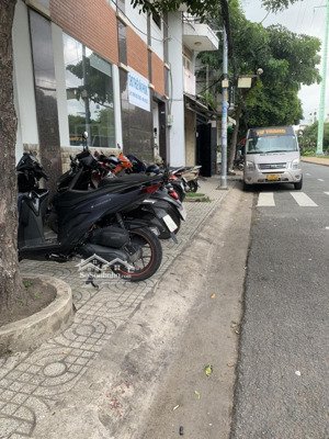 cho thuê văn phòng, đường nguyễn thế truyện, tân sơn nhì, tân phú, 65m2, giá 12 triệu