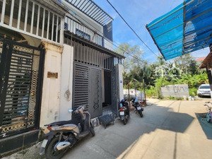 chỉ 4,95tỷ có nhà đẹp mới (4,1x16m), hẻm ôtô tới cửa, phú xuân, nhà bè