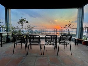 bán nhà mặt phố hoàng quốc việt, 136 tỷ vnd, 152 m2, hàng hiếm tại giá tốt