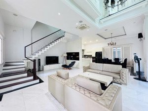 cho thuê biệt thự siêu đẹp, full nội thất ngay tại kdc him lam, q7. liên hệ phú quí 